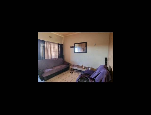 2 BEDROOM TOWNHOUSE FOR SALE IN KOOKRUS